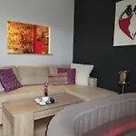 ático Rilque, Independientes Con Jacuzzi Privado Y Terraza En *