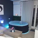 ático Rilque, Independientes Con Jacuzzi Privado Y Terraza En