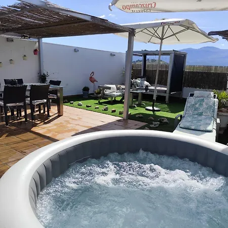 Atico Rilque, Independientes Con Jacuzzi Privado Y Terraza En