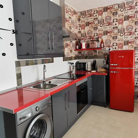 Atico Rilque, Independientes Con Jacuzzi Privado Y Terraza En *