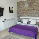Atico Rilque, Independientes Con Jacuzzi Privado Y Terraza En *