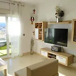Atico Rilque, Independientes Con Jacuzzi Privado Y Terraza En Apartment *
