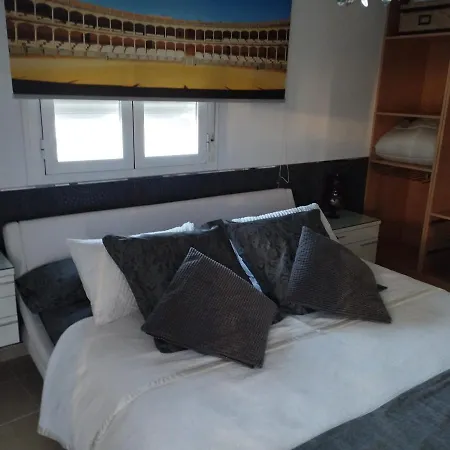 Atico Rilque, Independientes Con Jacuzzi Privado Y Terraza En Apartment