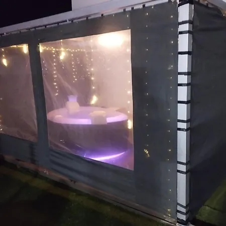 Atico Rilque, Independientes Con Jacuzzi Privado Y Terraza En Apartment *