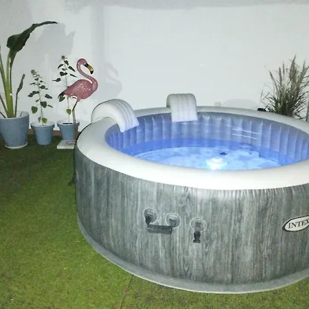 Atico Rilque, Independientes Con Jacuzzi Privado Y Terraza En Ρόντα