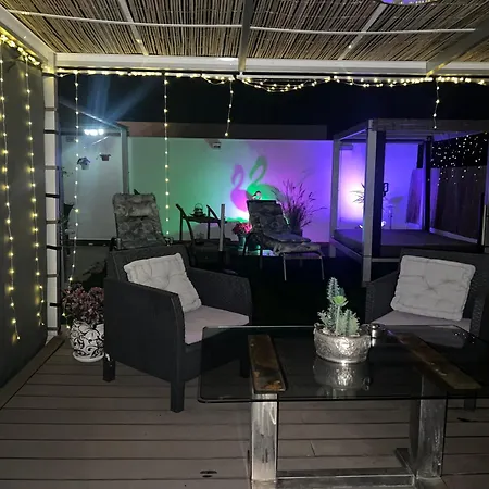 Atico Rilque, Independientes Con Jacuzzi Privado Y Terraza En Apartment *