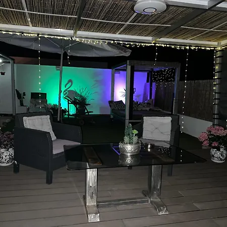 Lägenhet Atico Rilque, Independientes Con Jacuzzi Privado Y Terraza En *