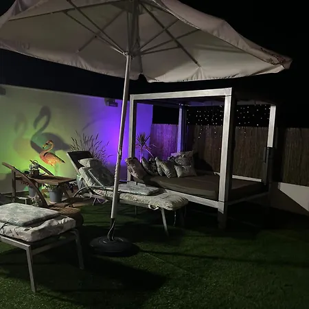 Διαμέρισμα Atico Rilque, Independientes Con Jacuzzi Privado Y Terraza En