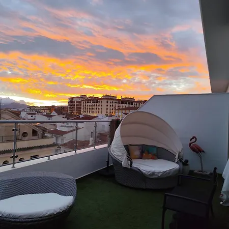 ático Rilque, Independientes Con Jacuzzi Privado Y Terraza En Apartamento Ronda