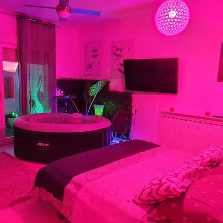 Daire Atico Rilque, Independientes Con Jacuzzi Privado Y Terraza En