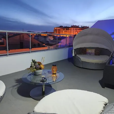 ático Rilque, Independientes Con Jacuzzi Privado Y Terraza En * Ronda