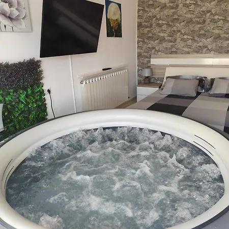 Lägenhet Atico Rilque, Independientes Con Jacuzzi Privado Y Terraza En