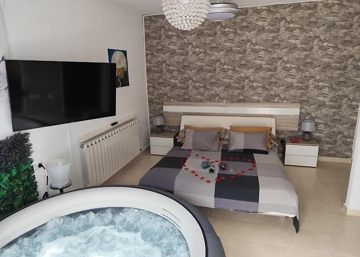 Atico Rilque, Independientes Con Jacuzzi Privado Y Terraza En Ronda